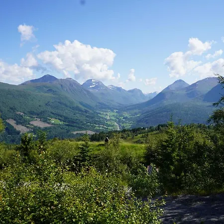 View 2 Bedrooms And Loft דירה